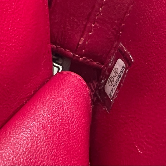 Chanel Vanity Quilted Caviar with Striped Leather - Picture 10 of 11